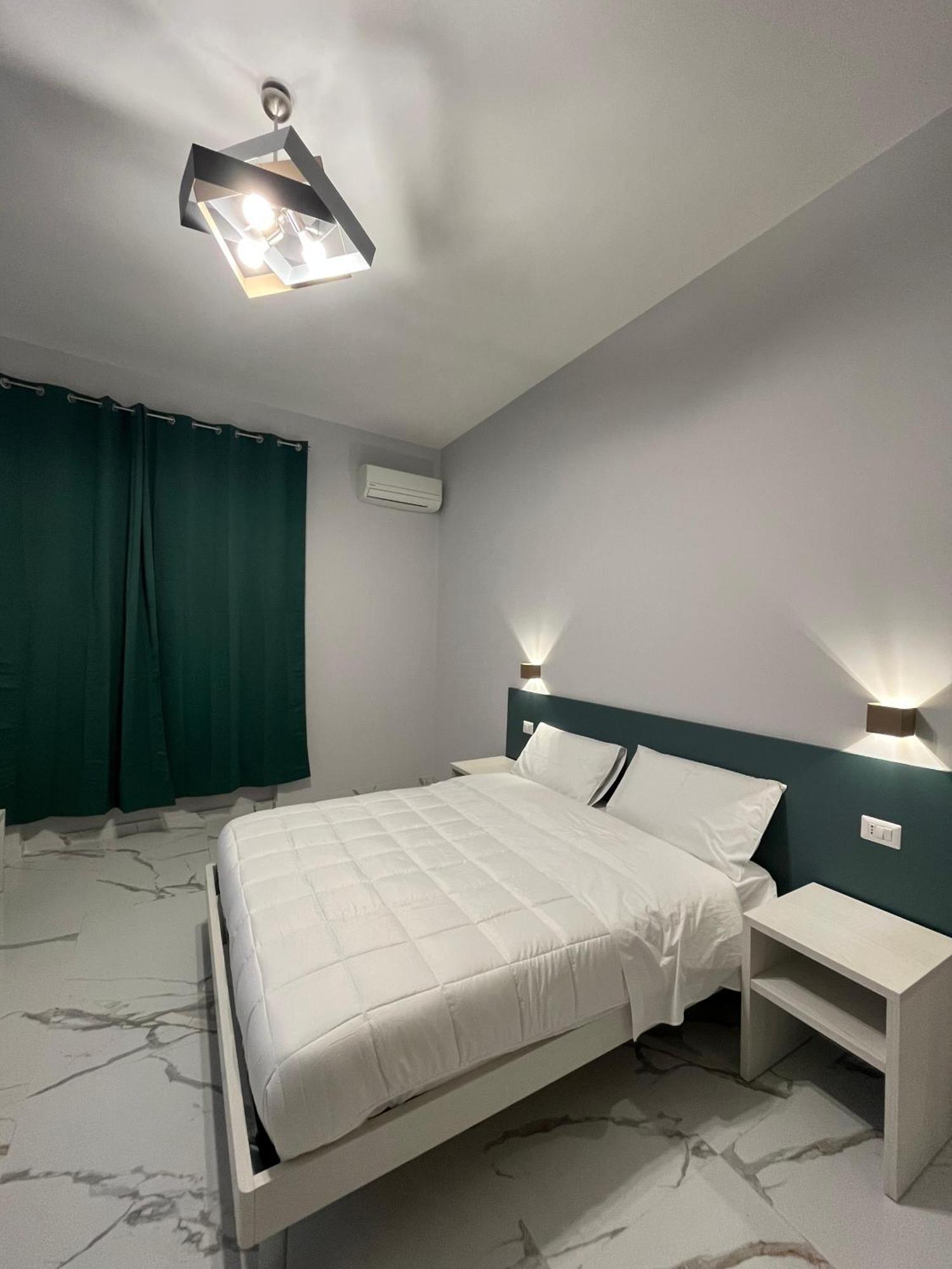 B&B Cadifra Portapiccola เนเปิลส์ ภายนอก รูปภาพ