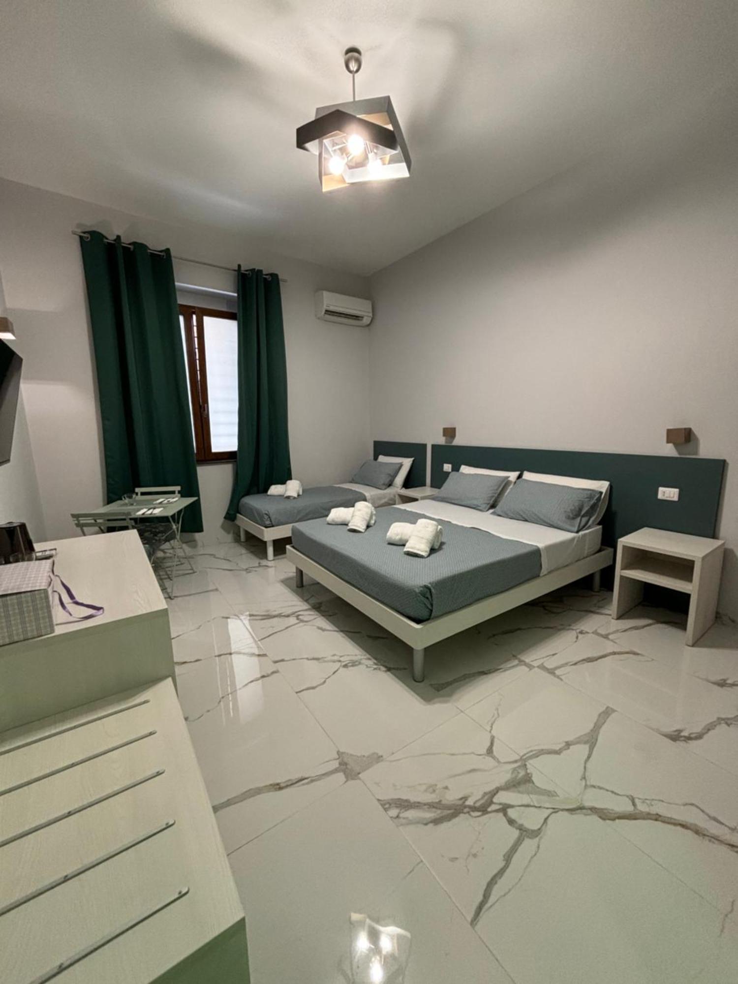 B&B Cadifra Portapiccola เนเปิลส์ ภายนอก รูปภาพ